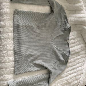 Forever 21 long sleeve T, size M